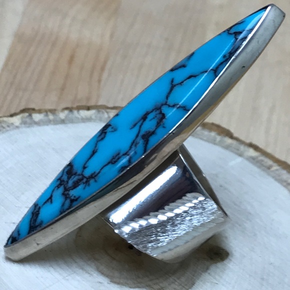 Ring - Picture 3 of 7