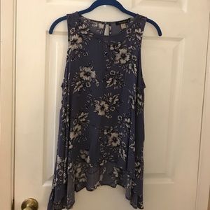 Floral High-Low Sleeveless Top