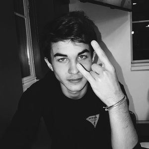 Meet your Posher, Zac