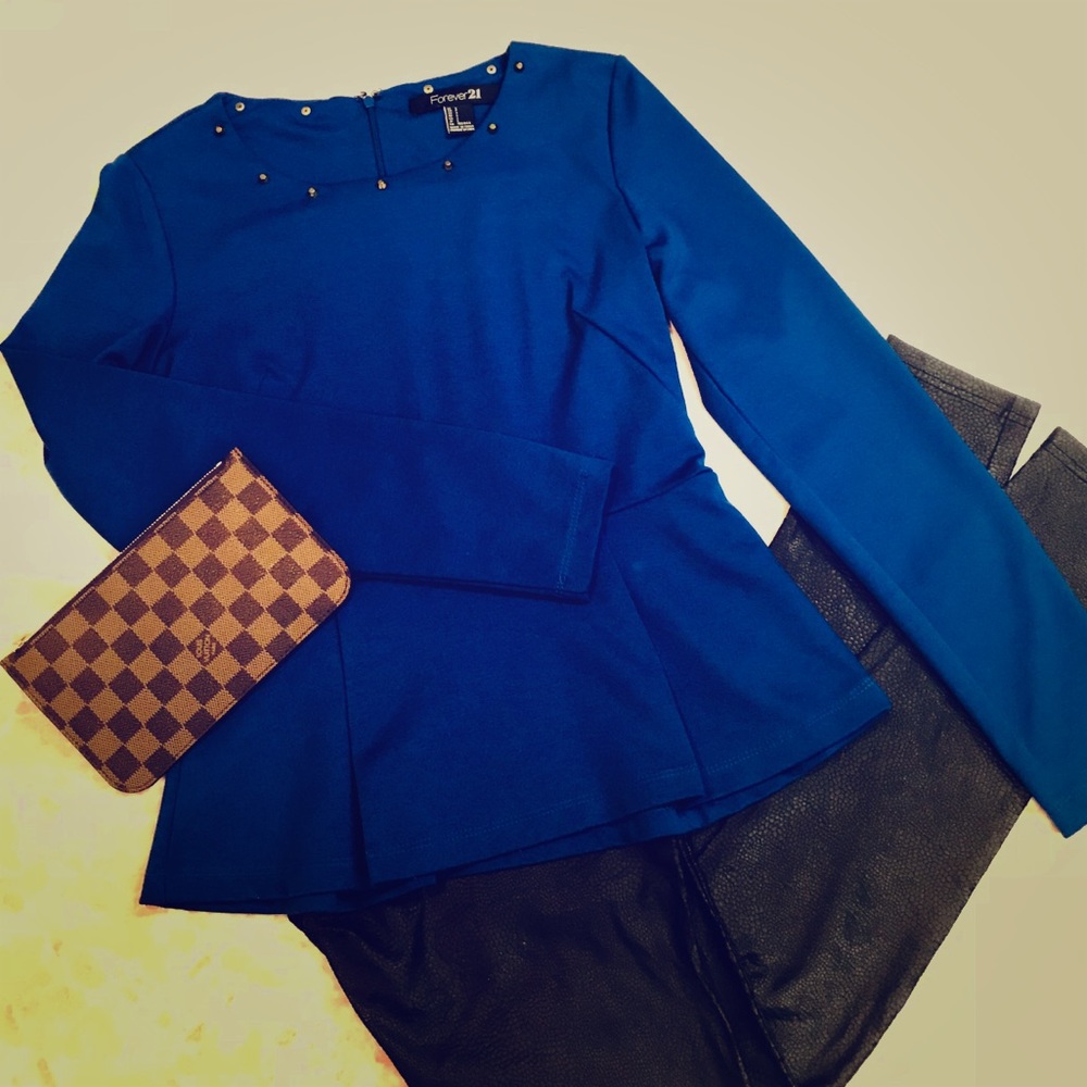 CLOSET CLEAROUT ⚡️ Peplum Top w/ Studded Neckline