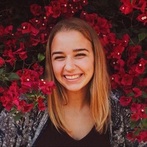 Meet your Posher, Danielle