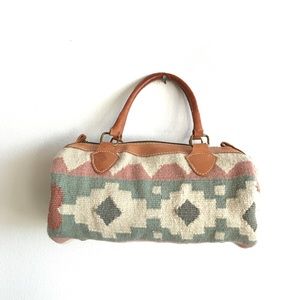❗️SOLD❗️Boho carpet bag leather straps