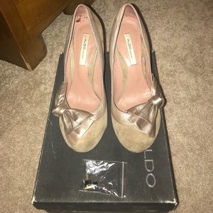 Taupe ALDO Heels with bow