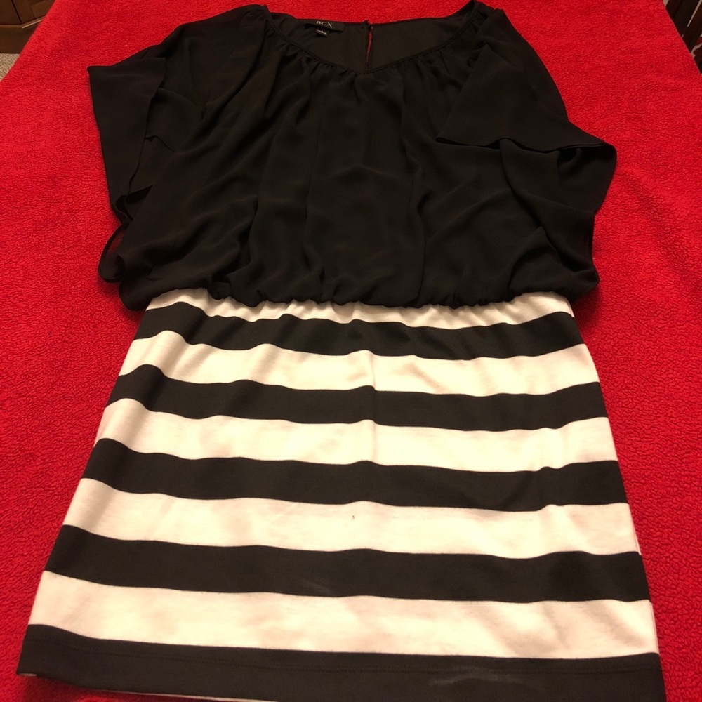 Black/white dress