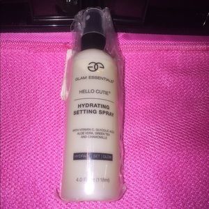 Makeup Setting Spray by Glam Essentials.
