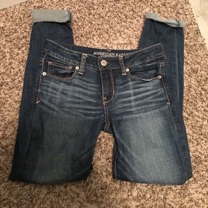 AE SKINNY JEANS!
