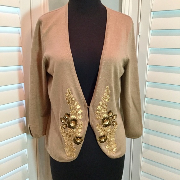 Ann Taylor Sweaters - ✨Last Chance✨ Ann Taylor Shrug, M, EUC
