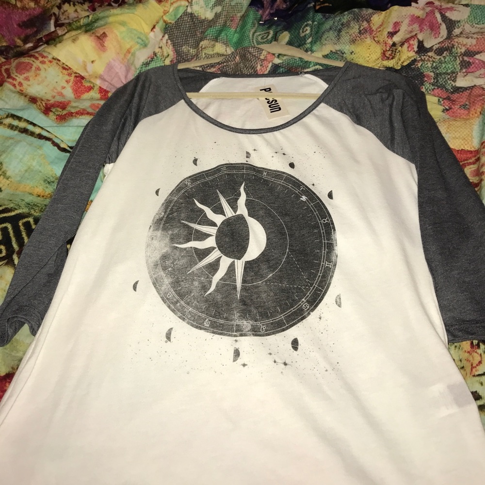 Volcom Quarter length long sleeve tee