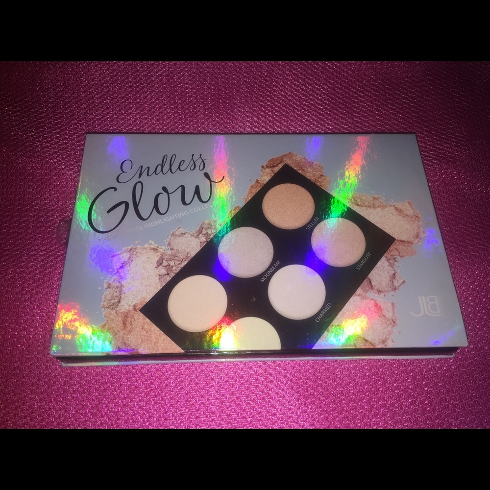 Endless Glow. The ultimate highlighting palette!