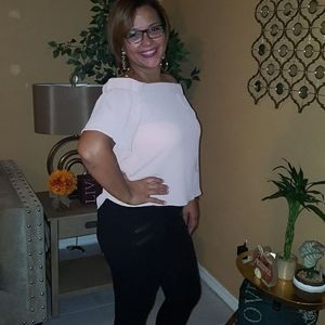 Meet your Posher, Ana