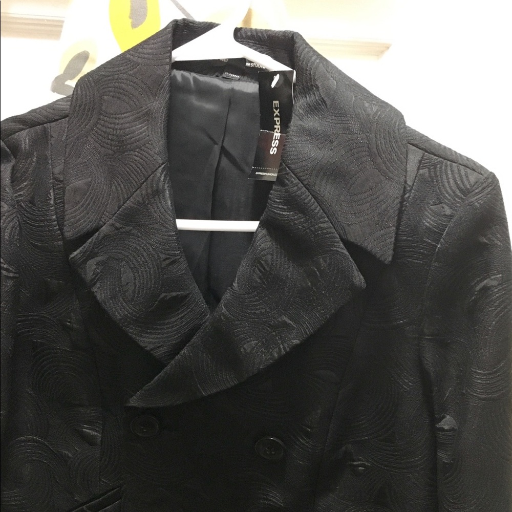 Express Cropped Jacket