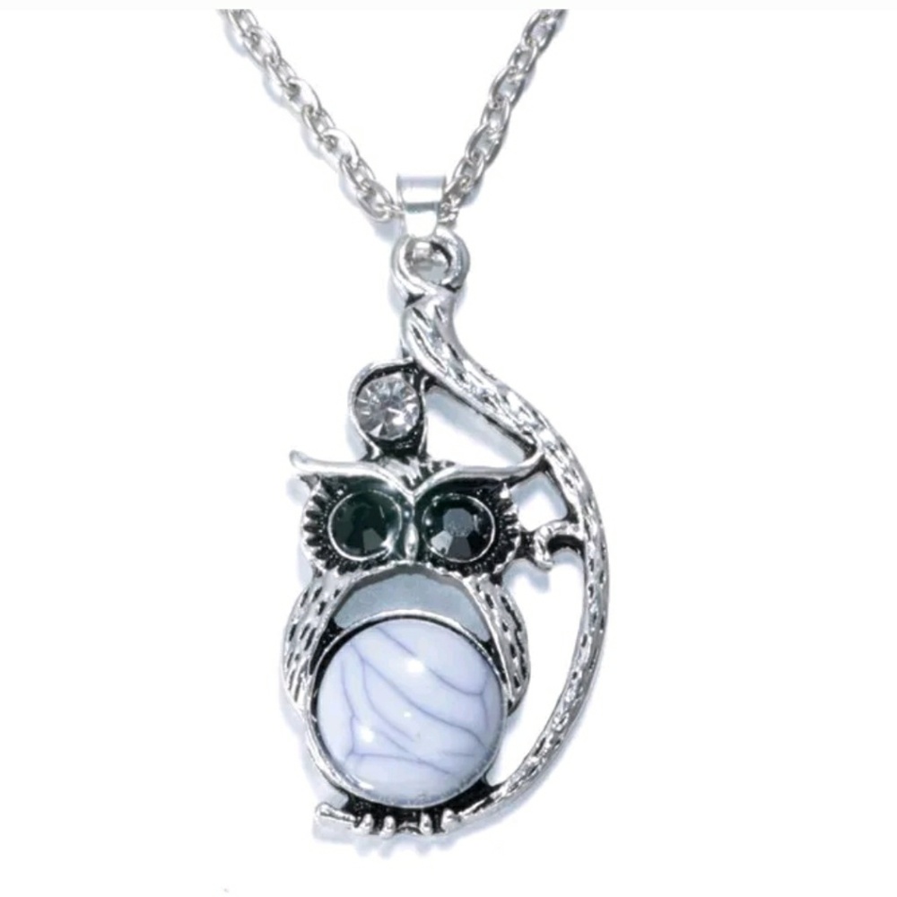 🌟NEW! Crystal Owl Necklace 🦉