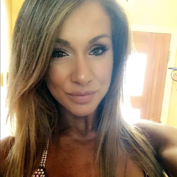 Meet your Posher ππΌ - Picture 4 of 4