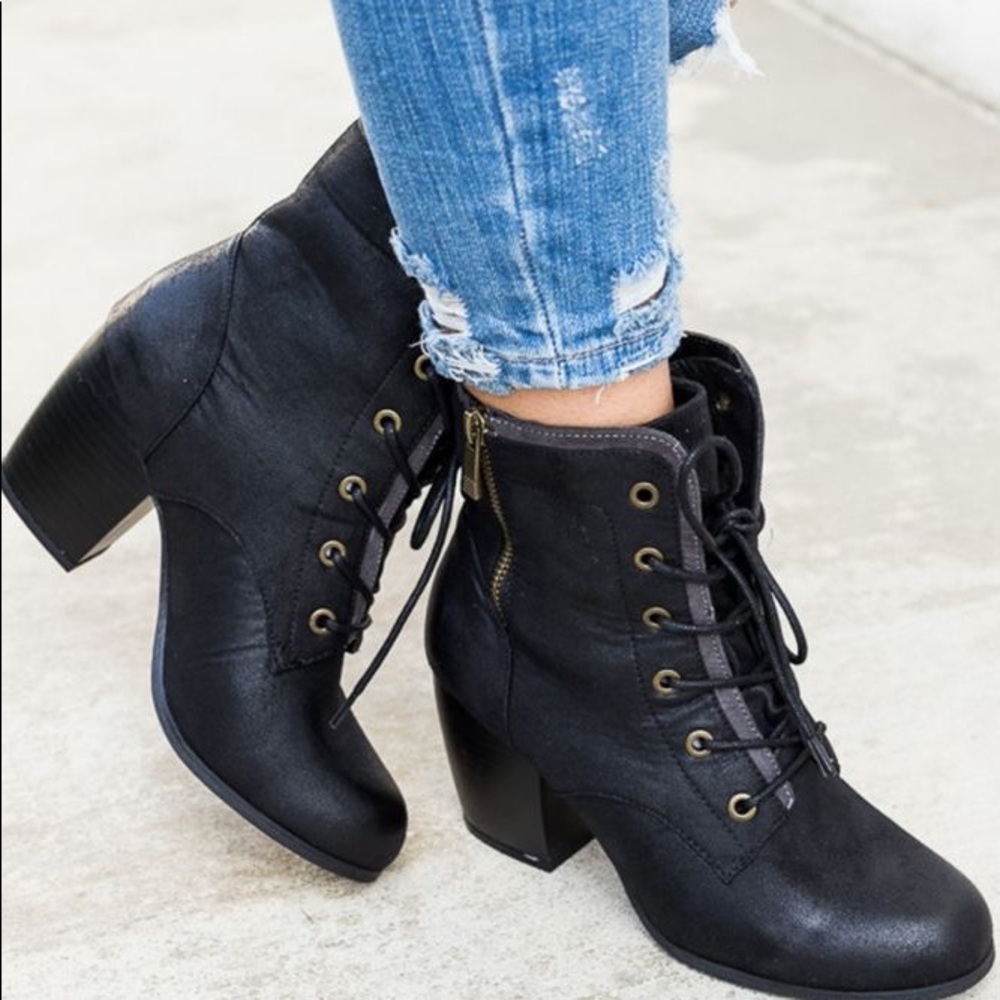 SALE 1 Size 6 left Black Combat Heel Booties - Picture 3 of 3