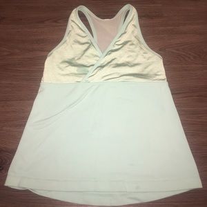 Tiffany blue lululemon top