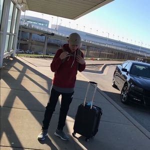 Meet your Posher, Samer