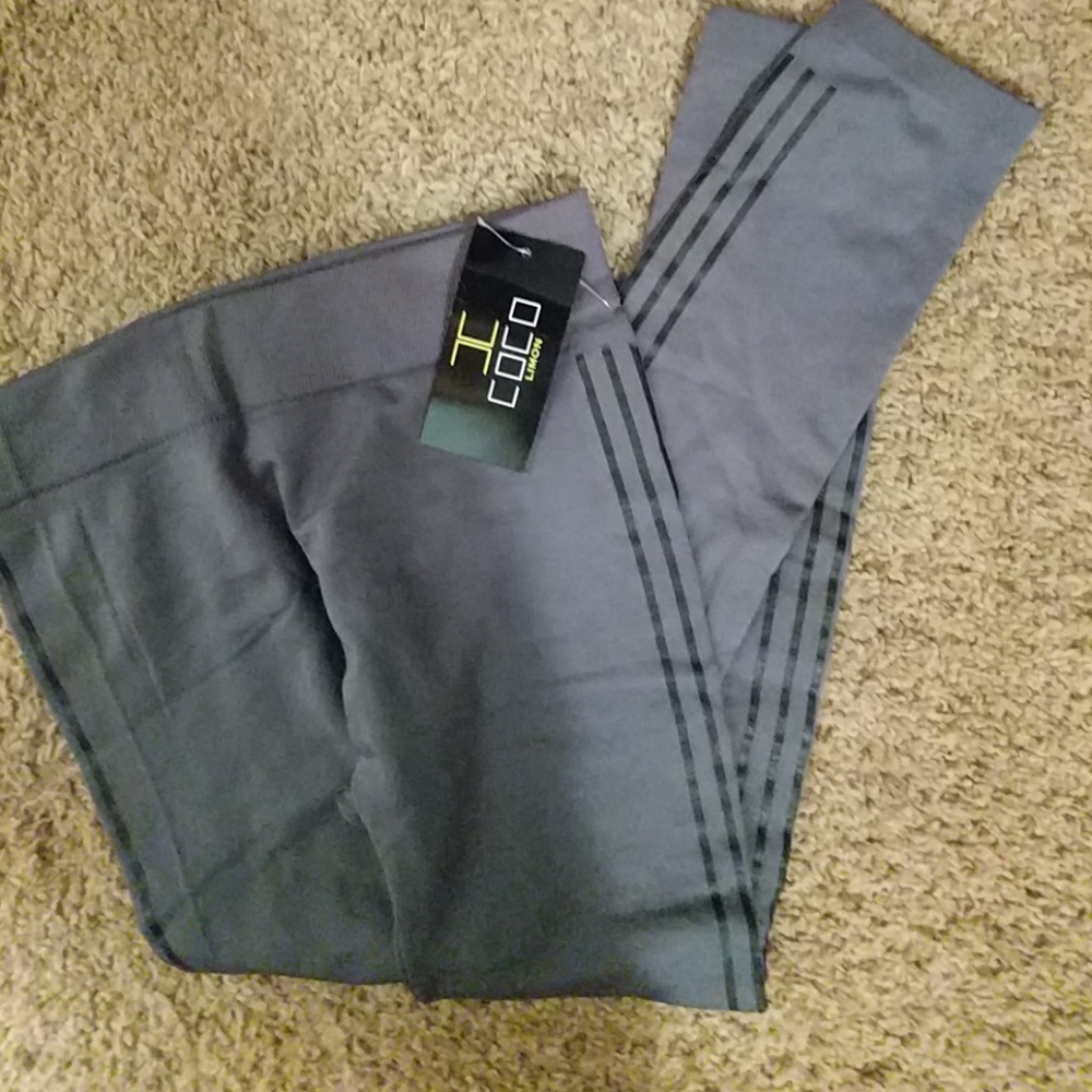 S/M leggings gray w/ black stripes NWT