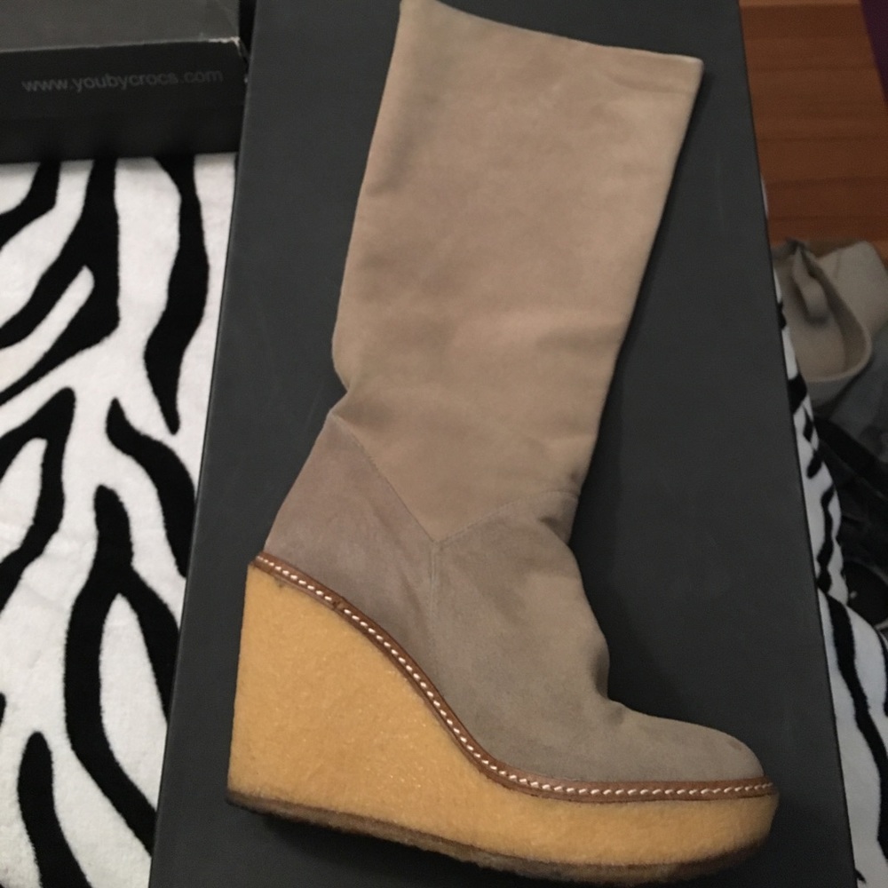 Taupe wedge boots