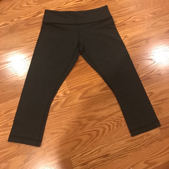 lululemon athletica Pants - Charcoal gray Lululemon crop leggings