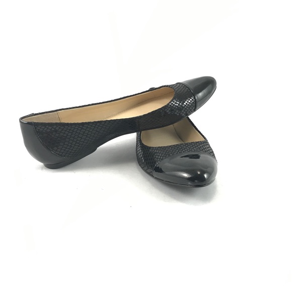 Calvin Klein Shoes - Woman's black Calvin Klein pointed flats