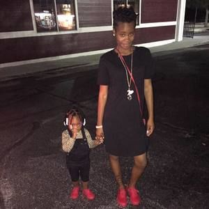 Meet your Posher, Shawna