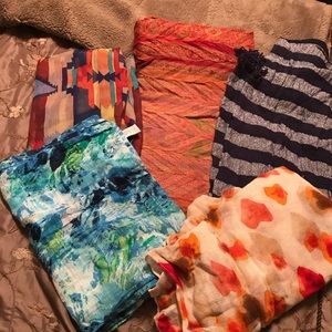 Set of 5 assorted scarves