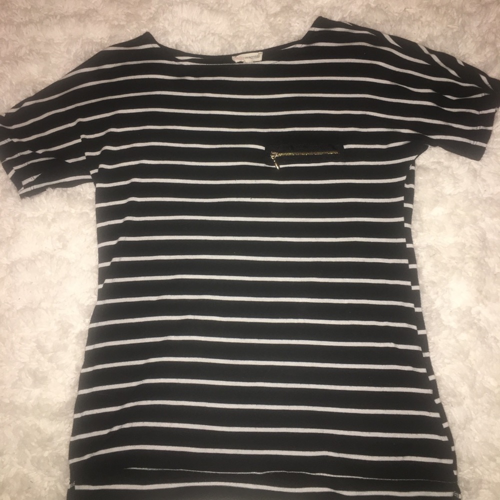 Black and white stripped shirt with gold zipper