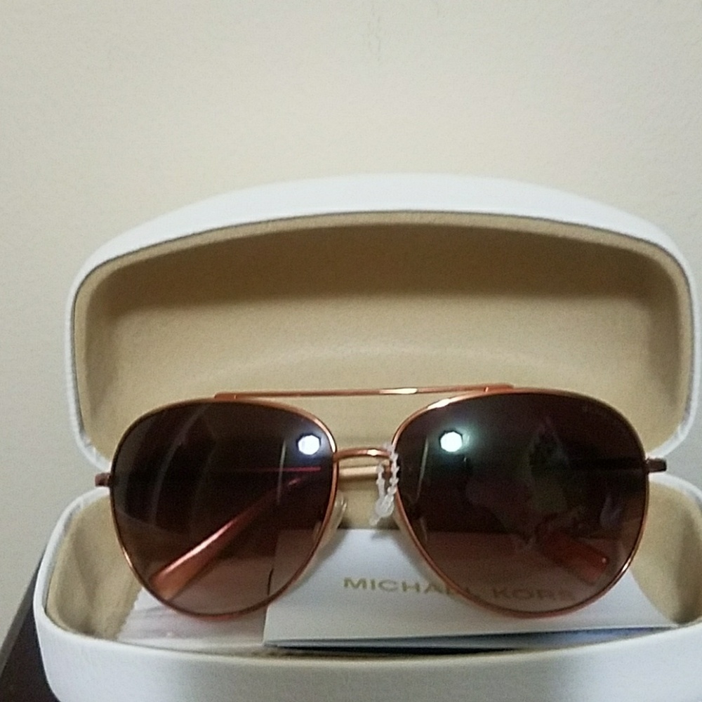 SOLD.    Michael kors Copper Sunglasses - Picture 8 of 8