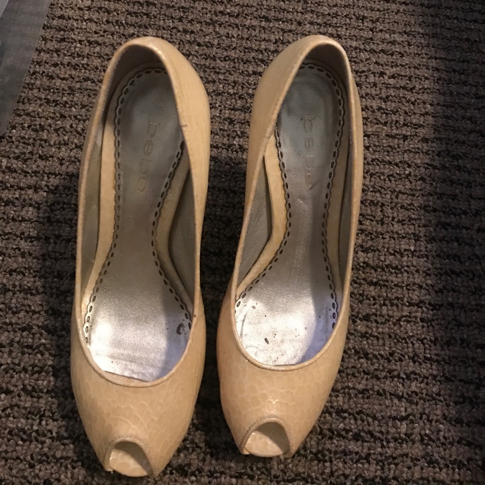 Bebe  shoe