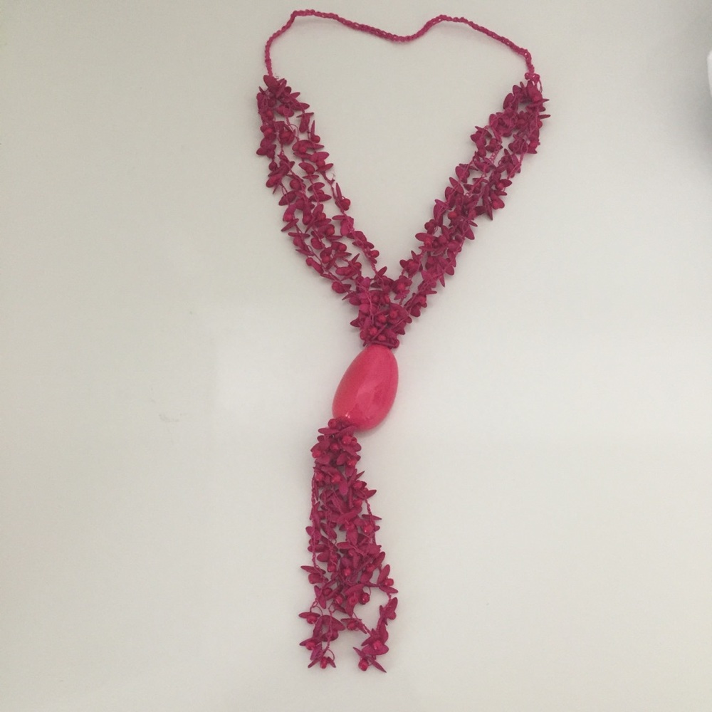 Pink necklace! 🎉