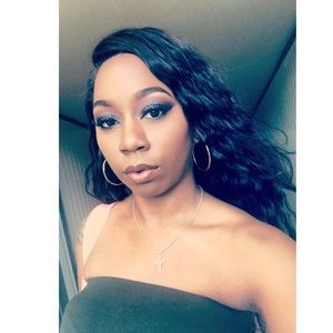 Meet your Posher, Danisha