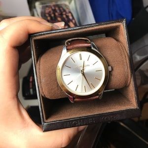 Brown leather Michael kors watch