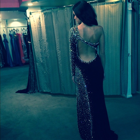 Mac Duggal Swarovski beaded black gown - Picture 2 of 4