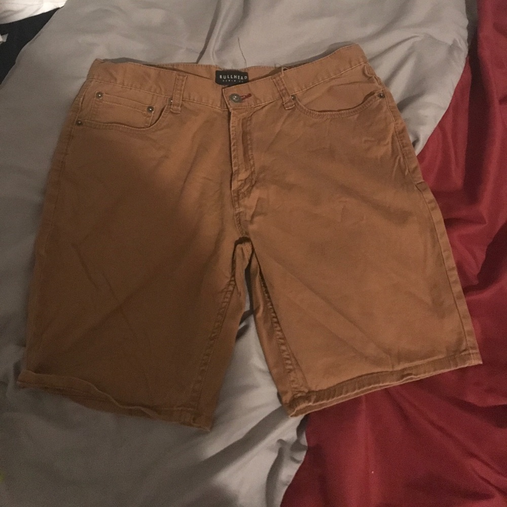 Men’s bullhead denim skinny shorts.