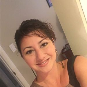 Meet your Posher, Yolanda