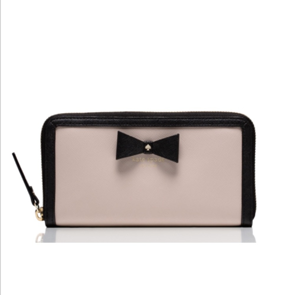 NWT Kate Spade Hazel Court Lacy wallet in Pebble