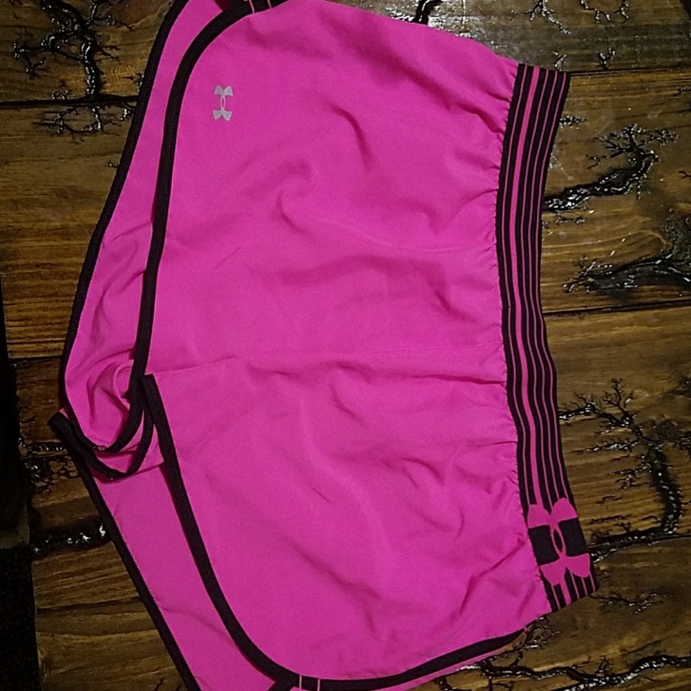 Under armour running shorts L