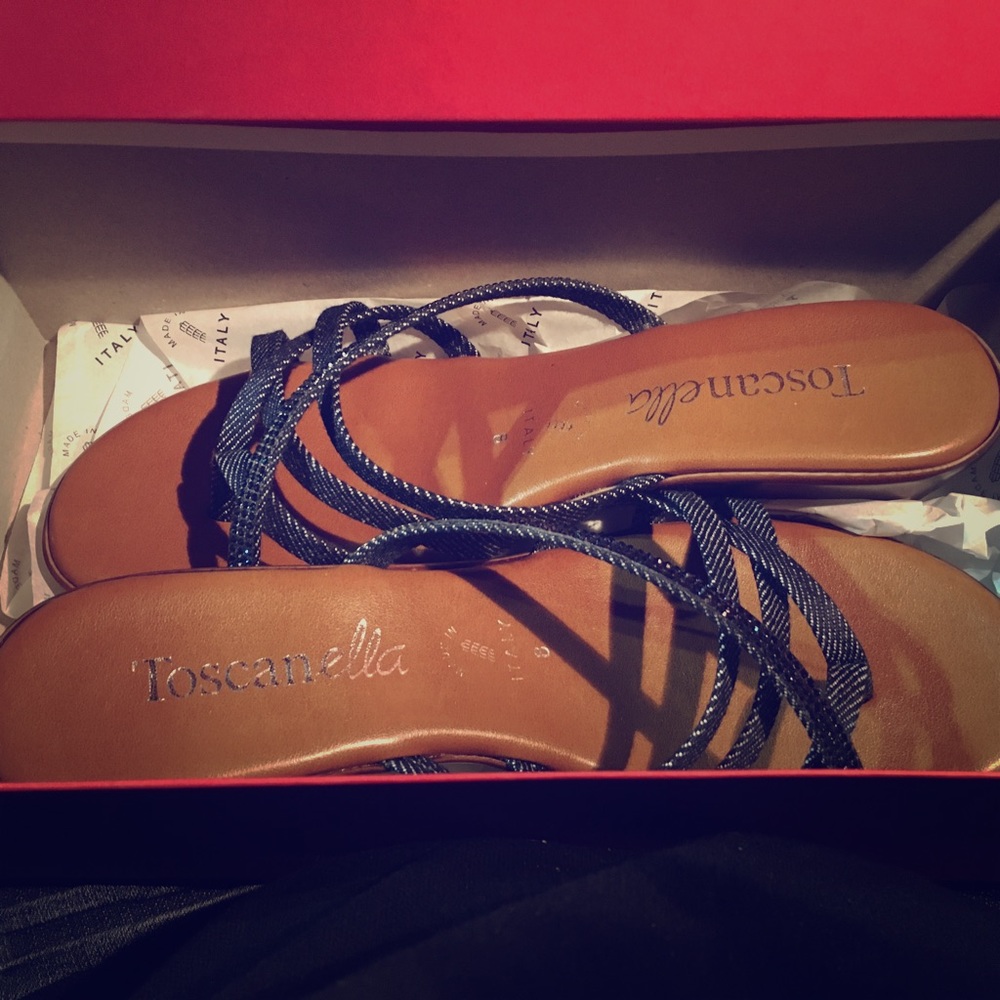 Toscanella Italian made sandals size 8