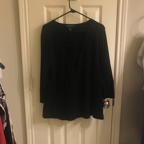 Fun top! - Picture 2 of 3