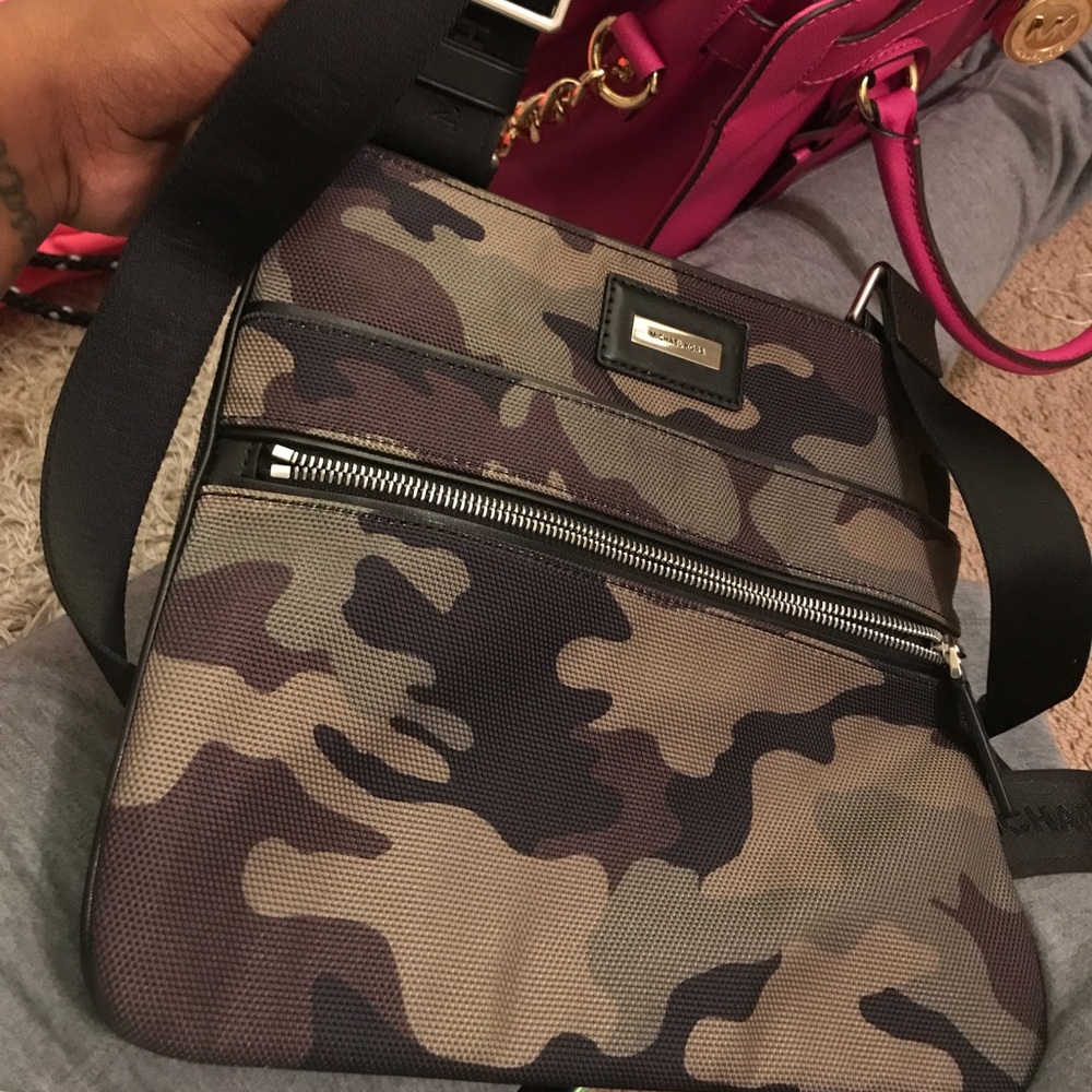 Michael Kors cross body