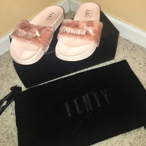 Leadcat Fenty Slides