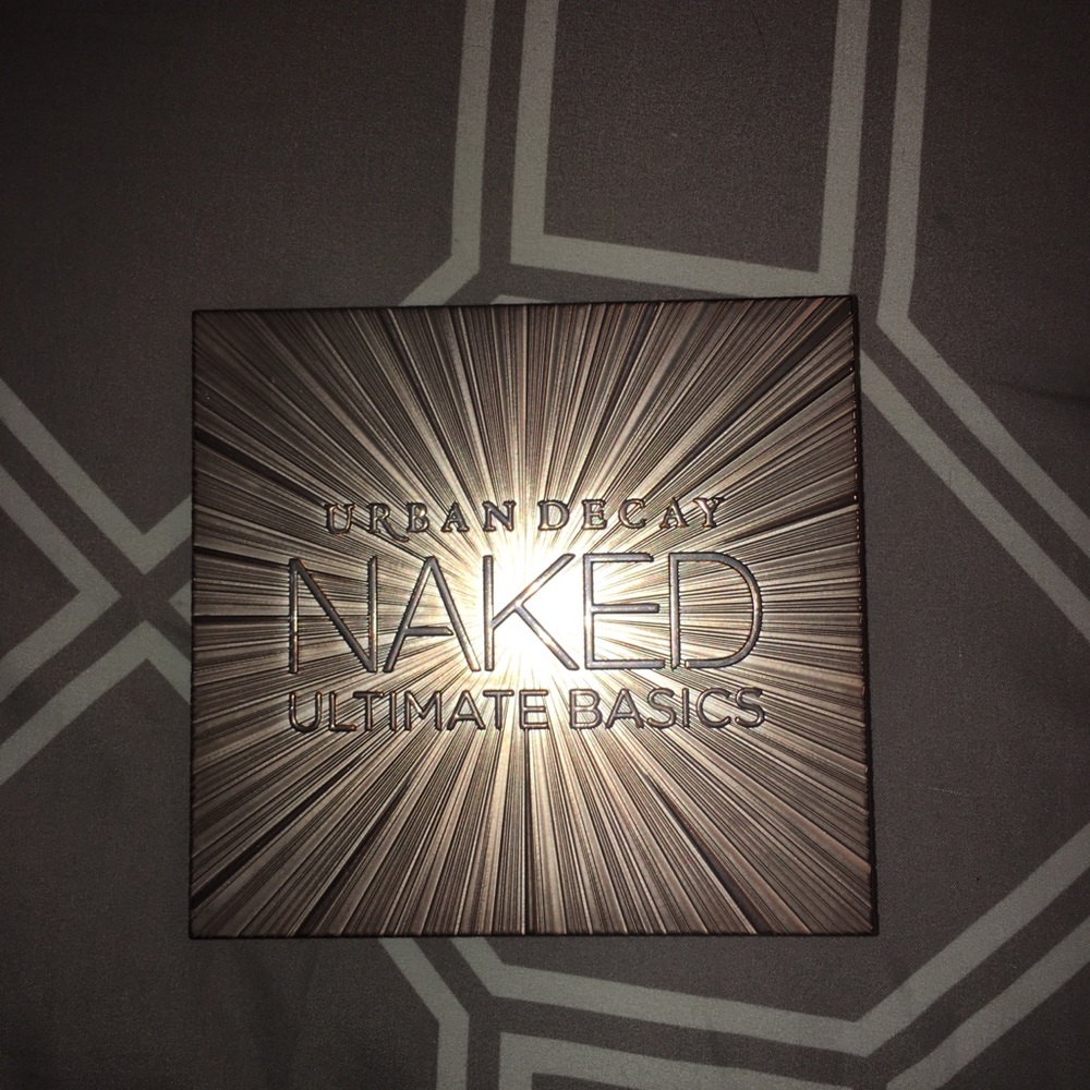 urban decay NAKED ultimate basics eyeshadow palett
