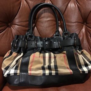 Burberry Haymarket Satchel black belt & buckle