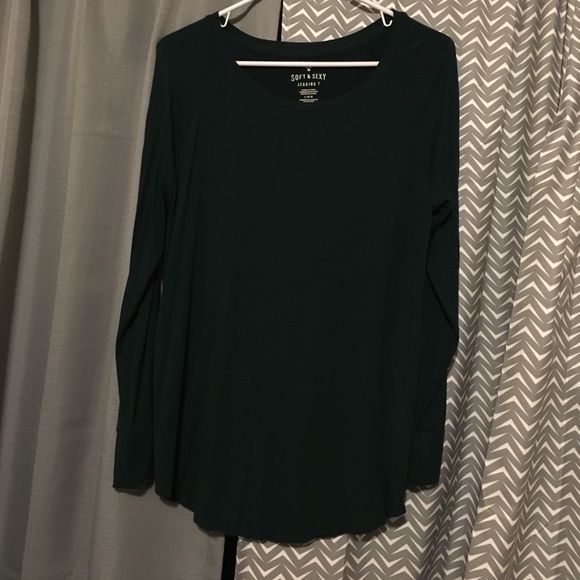 American Eagle Outfitters Tops - Dark Green Soft and Sexy Jegging Tee NWOT