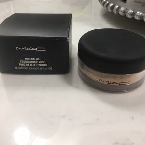 MAC Mineralize loose foundation