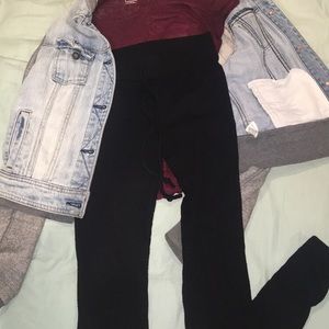 Black wanderlust leggings. W:26 L:36