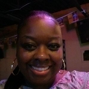 Meet your Posher, Roxanne