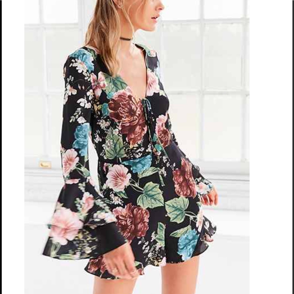 Ocposh30 Bardot Amelia play suit - Picture 2 of 5