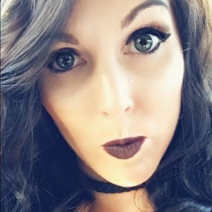 Meet your Posher, Natasha