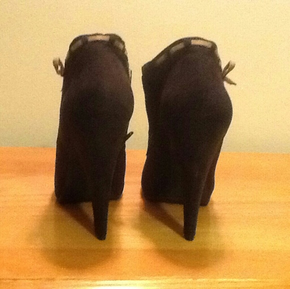 JustFab Nigora Black Suede Booties with bow - Picture 4 of 5